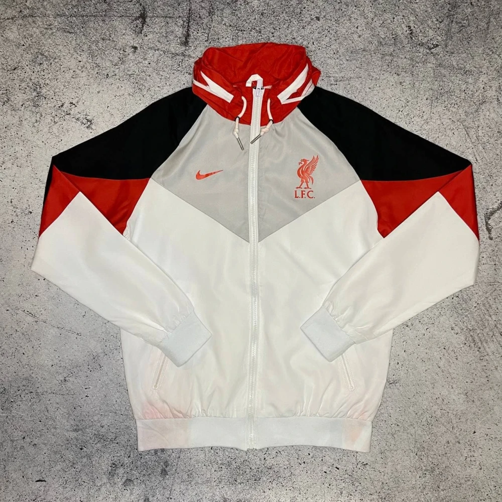 Ветровка Liverpool white/red #1