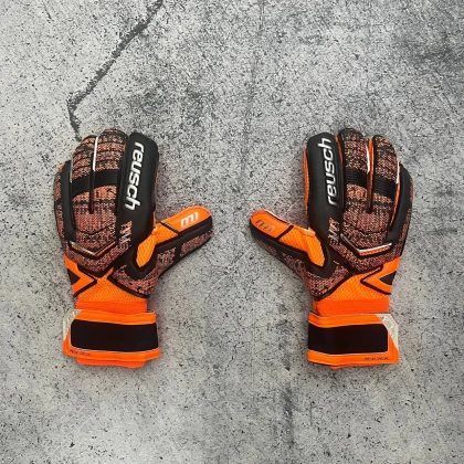 Вратарские перчатки Reusch Mega Grip black/orange