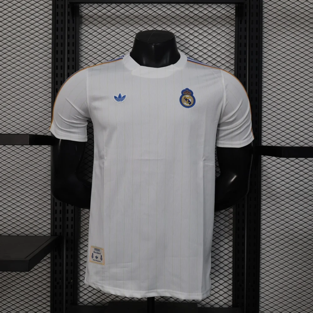 Футболка Real Madrid Terrace Icons white #1