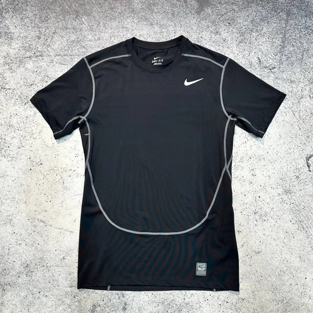 Термо футболка Nike SS black в Москве #1