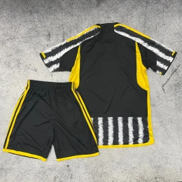 Футбольная форма Juventus Home 23/24 white/black #2