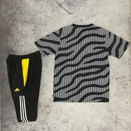 Тренировочная форма Juventus 23/24 grey/black #2